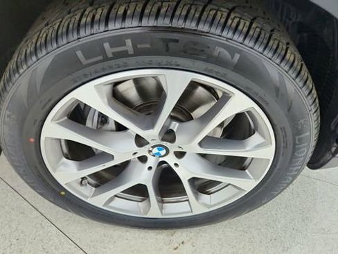 Used 2025 BMW X5 xDrive40i image 57