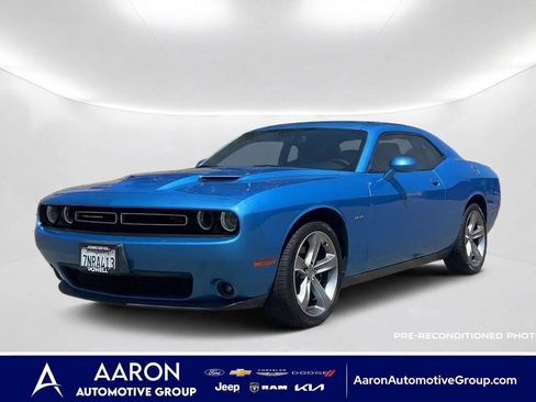 Used 2015 Dodge Challenger R/T w/ Quick Order Package 28B R/T RWD image 1