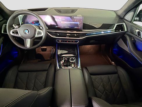 New 2027 BMW X7 xDrive40i w/ M Sport Package AWD/4WD image 16