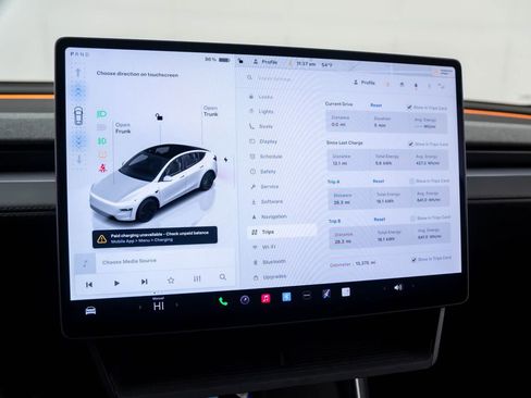 Used 2026 Tesla Model Y Long Range image 23