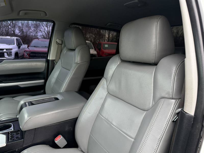 Used 2017 Toyota Tundra Limited w/ Limited Premium Package AWD/4WD image 27