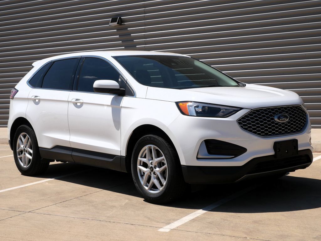 Used 2024 Ford Edge SEL AWD/4WD image 1