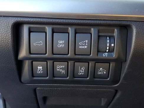 Used 2017 Subaru Outback 2.5i Limited image 40