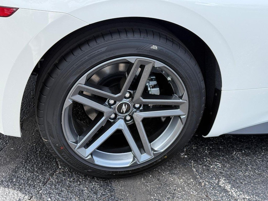 New 2026 Nissan Z Sport w/ Floor Mat Package RWD image 6