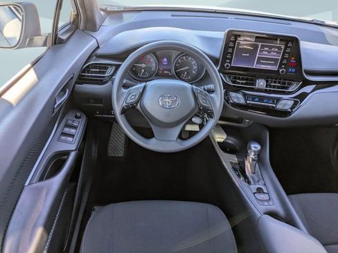 Used 2019 Toyota C-HR LE image 17