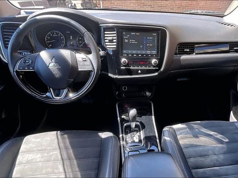 Used 2020 Mitsubishi Outlander SE AWD/4WD image 14