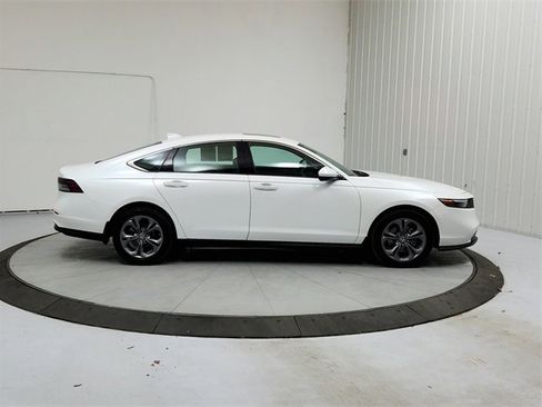 Used 2024 Honda Accord EX image 8
