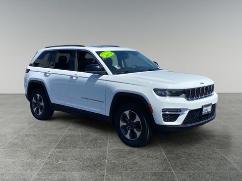 Used 2023 Jeep Grand Cherokee 4WD 4xe image 7