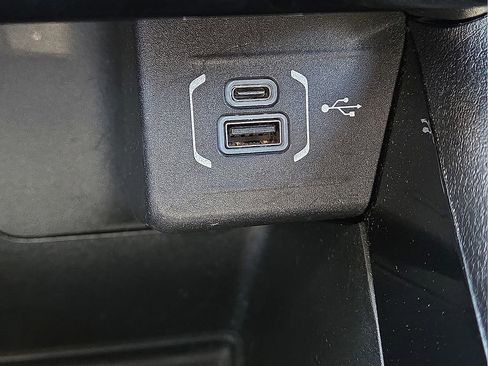 Used 2024 Jeep Compass Trailhawk image 28