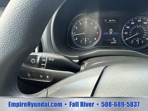 Used 2023 Hyundai Kona SEL AWD/4WD image 32