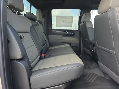 New 2026 Chevrolet Silverado 2500 ZR2 w/ LPO, Dark Essentials Package AWD/4WD image 15