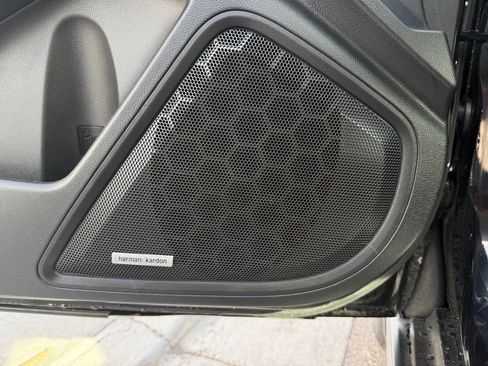 Certified 2025 Subaru Outback Limited image 13