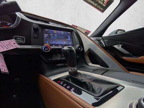 Used 2015 Chevrolet Corvette Z06 w/ 3LZ Preferred Equipment Group image 15