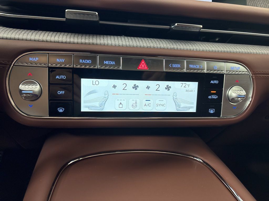 New 2026 Genesis G90 3.5T AWD/4WD image 32