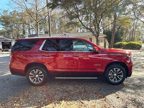 Used 2021 Chevrolet Tahoe LT w/ LT Signature Package image 6