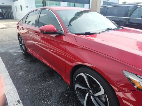 Used 2018 Honda Accord Sport image 3