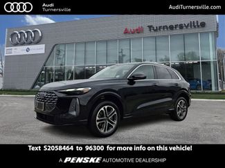Used 2025 Audi Q5 2.0T Premium w/ Convenience Package video 1