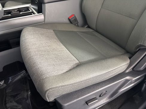 Used 2025 Ford F250 XLT w/ FX4 Off-Road Package image 10