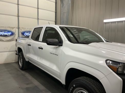 Used 2023 Chevrolet Colorado W/T image 4