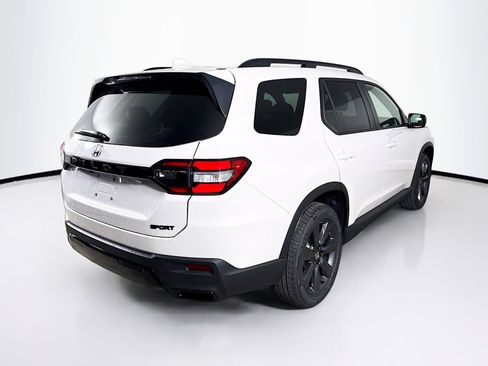 New 2026 Honda Pilot Sport image 32