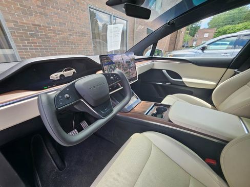 Used 2023 Tesla Model X AWD/4WD image 37