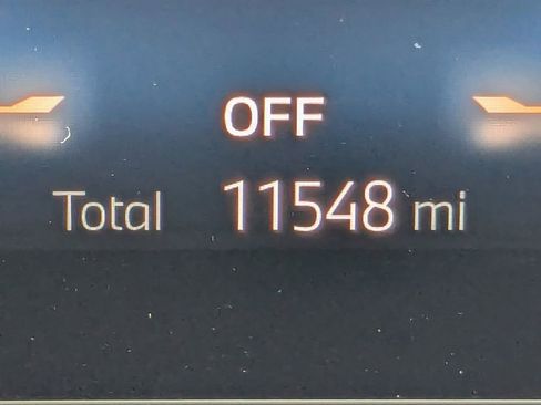 Used 2025 BMW 760i xDrive w/ Executive Package image 30