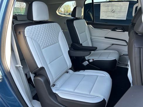 New 2026 GMC Acadia Denali w/ Super Cruise Package image 53