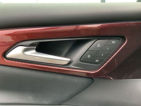 New 2026 Chevrolet Traverse RS w/ LPO, Floor Liner Package FWD image 19