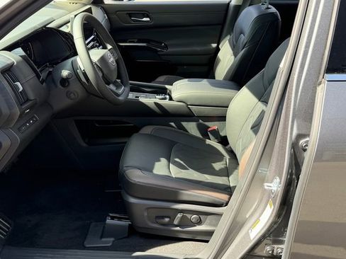 New 2026 Nissan Pathfinder Platinum w/ Cargo Package AWD/4WD image 20