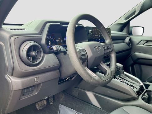 Used 2024 Chevrolet Colorado Trail Boss w/ Advanced Trailering Package AWD/4WD image 9