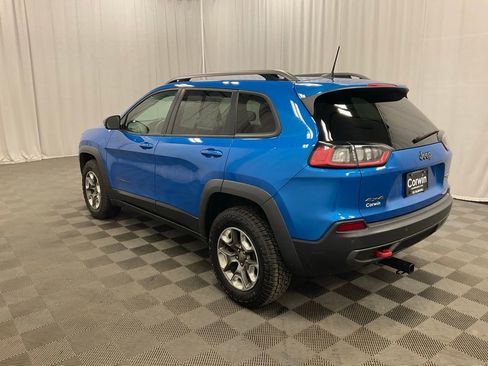 Used 2019 Jeep Cherokee Trailhawk w/ Cold Weather Group image 5