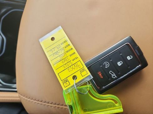 Used 2022 Jeep Grand Cherokee Summit image 32