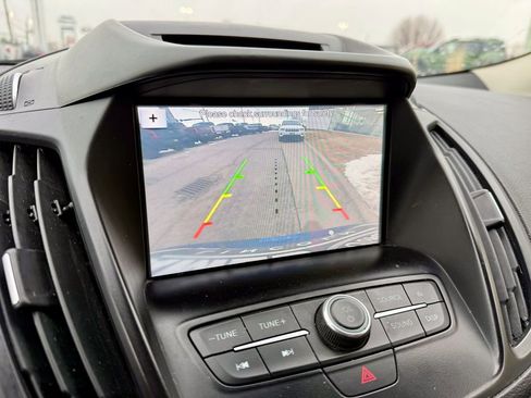 Used 2018 Ford Escape SE w/ SE Sync 3 Package image 21