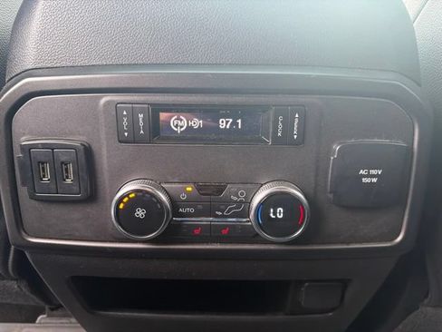 Used 2019 Ford Expedition Limited w/ Equipment Group 302A AWD/4WD image 23