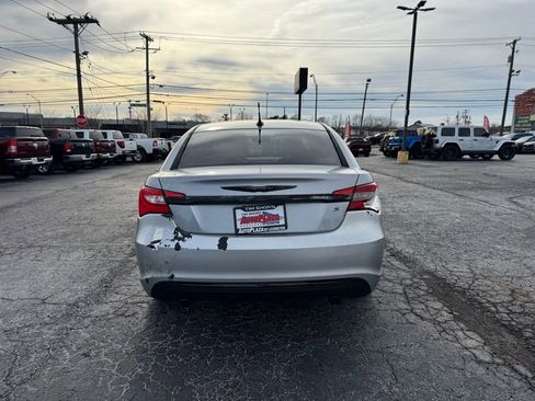 Used 2013 Chrysler 200 Limited w/ Sun/Sound Group image 4
