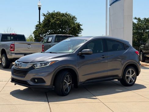 Used 2022 Honda HR-V EX-L image 8