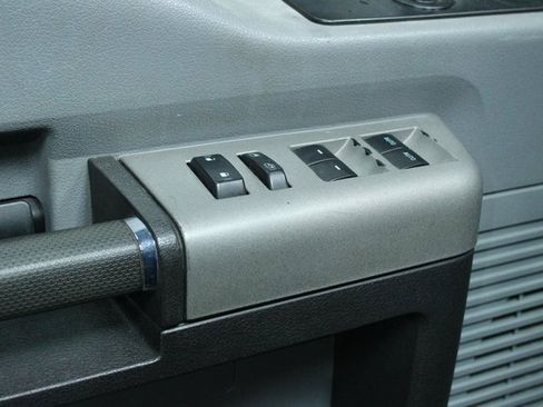 Used 2016 Ford F250 XLT w/ XLT Interior Package image 11