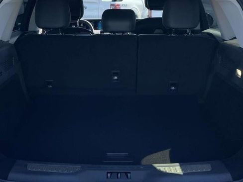 New 2026 Lincoln Nautilus Premier image 10