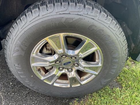 Used 2016 Ford F150 XLT w/ Equipment Group 301A Mid image 4