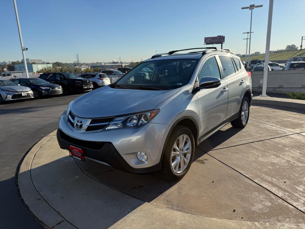 Used 2015 Toyota RAV4 Limited w/ Technology Package AWD/4WD image 11