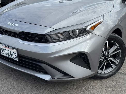 Used 2023 Kia Forte LXS FWD image 3