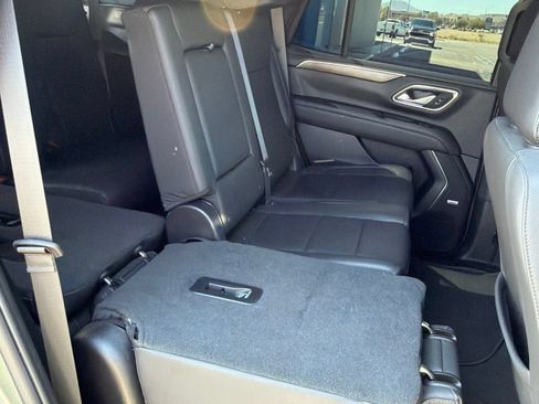 Used 2023 Chevrolet Tahoe LT AWD/4WD image 2