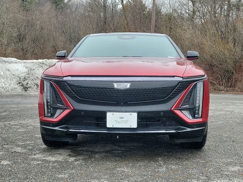 New 2026 Cadillac Lyriq Sport AWD/4WD image 10