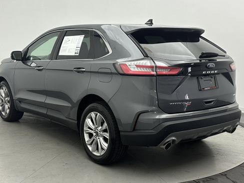 Used 2024 Ford Edge Titanium image 4