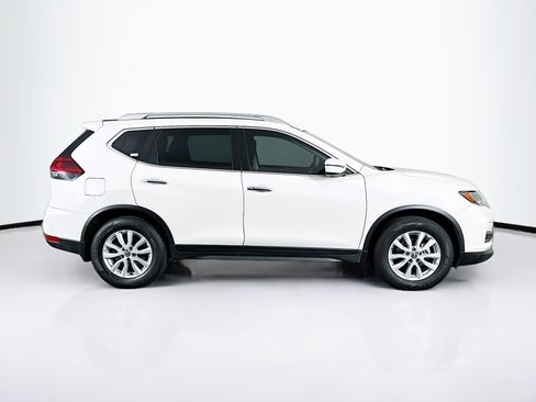 Used 2019 Nissan Rogue SV FWD image 10