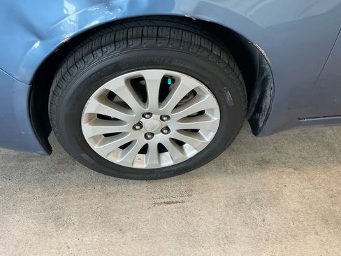 Used 2010 Subaru Impreza 2.5i Premium image 10