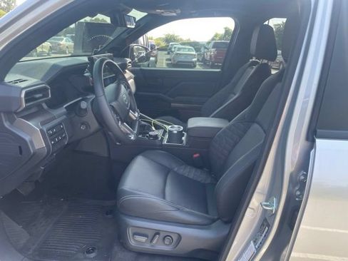 Used 2026 Toyota 4Runner TRD Off-Road Premium AWD/4WD image 11