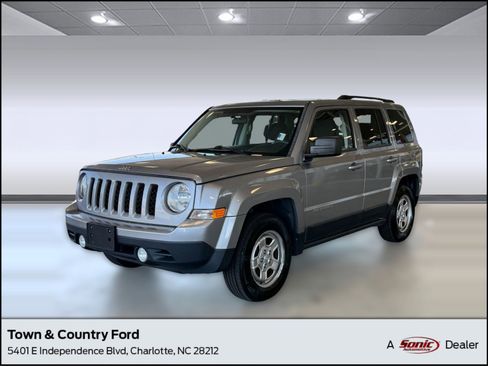 Used 2015 Jeep Patriot Sport w/ Power Value Group FWD image 1