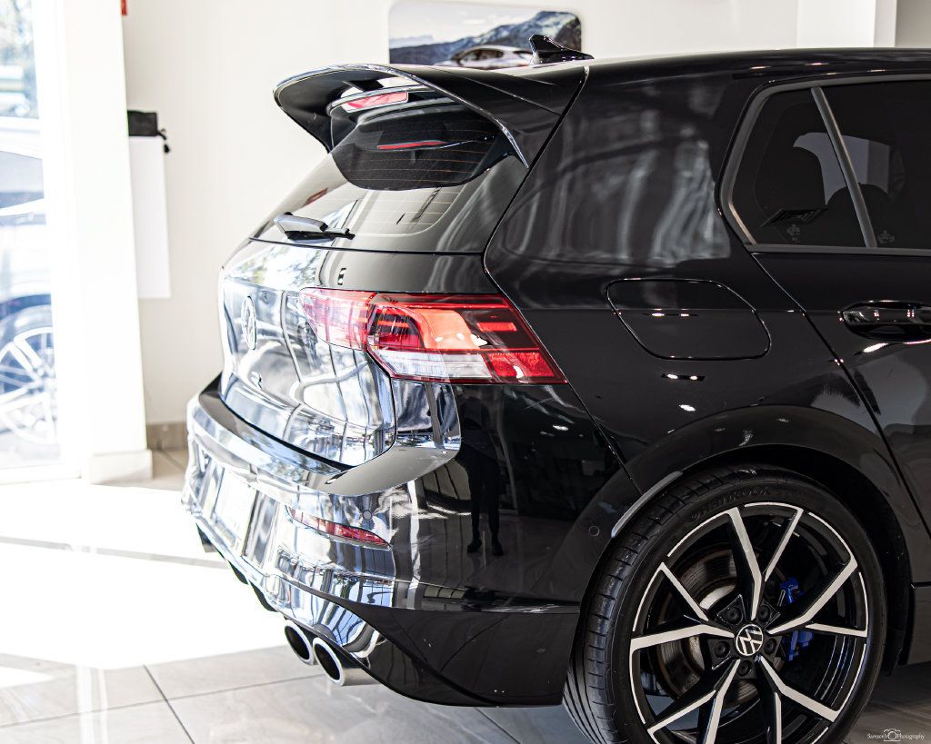Used 2024 Volkswagen Golf R AWD/4WD image 12