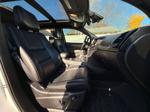 Used 2020 Jeep Grand Cherokee High Altitude image 24